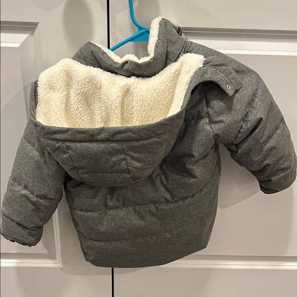 GAP Puffer Jacket - Picture 4 of 4
